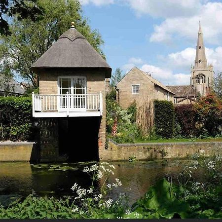 Historic Cambridgeshire Cottage Godmanchester 外观 照片
